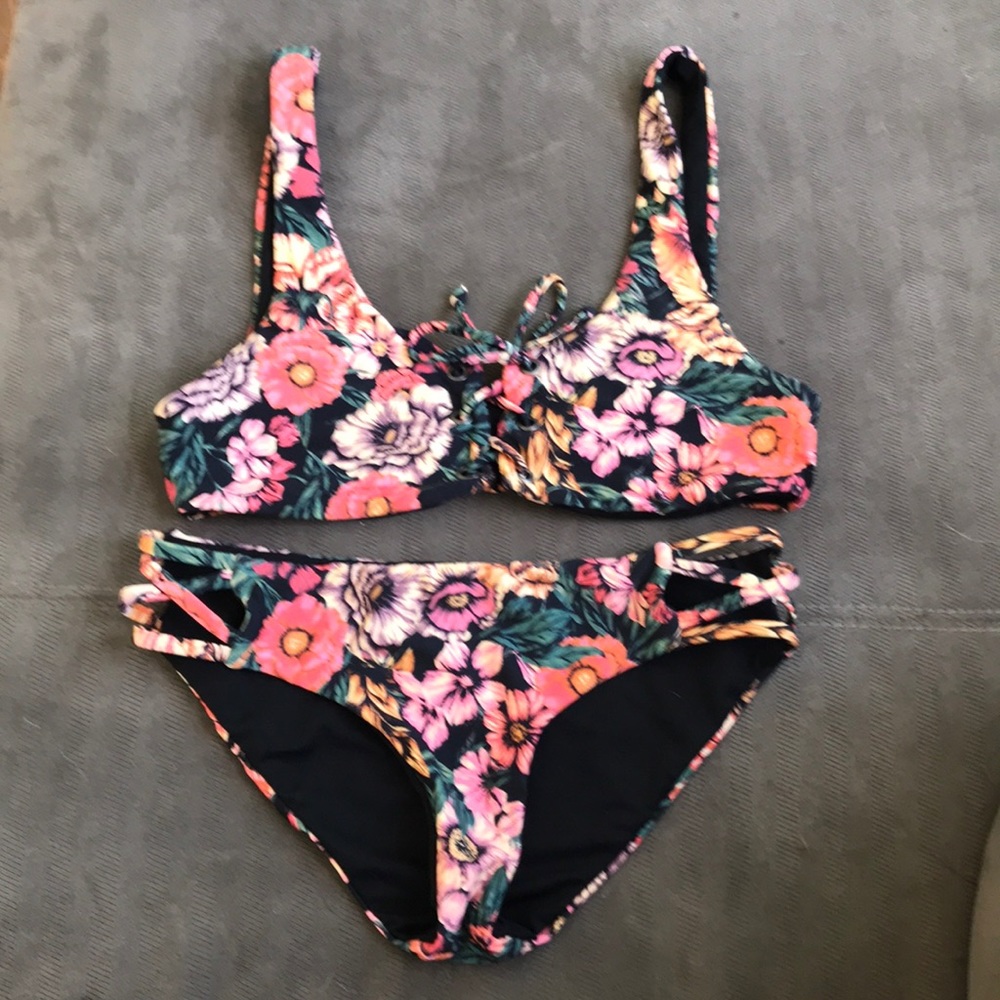 Billabong swim bikini floral print top bottoms